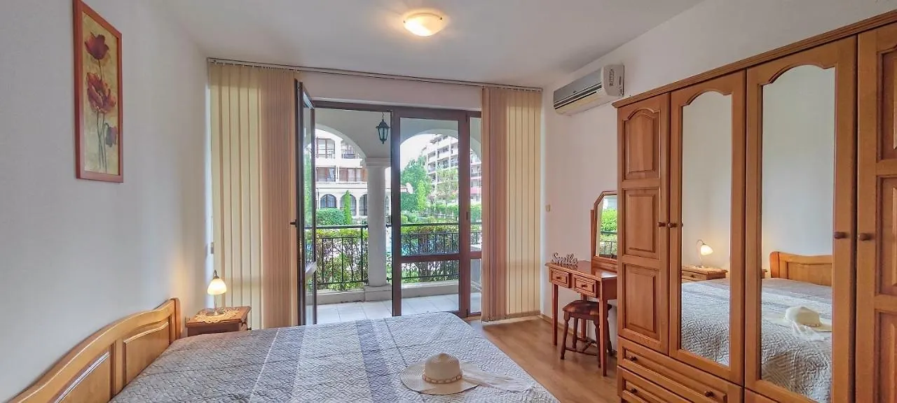 Chateau Del Mar Holiday Apartments Солнечный берег