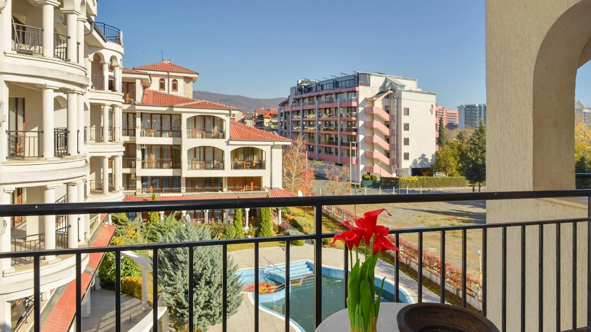 Chateau Del Mar Holiday Apartments Солнечный берег