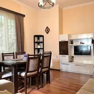 apartment-amaghleba.alltbilisihotels.com/