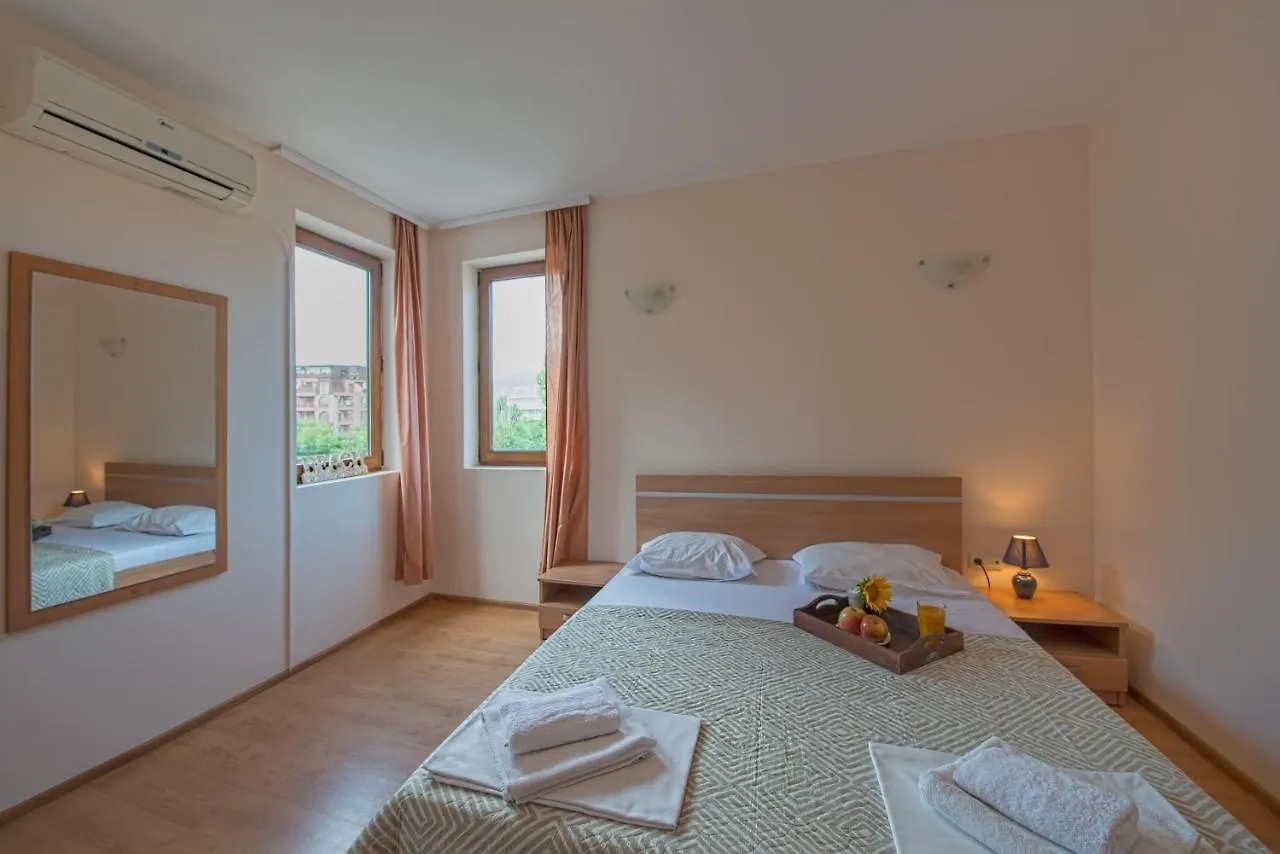 Chateau Del Mar Holiday Apartments Sunny Beach 0*,